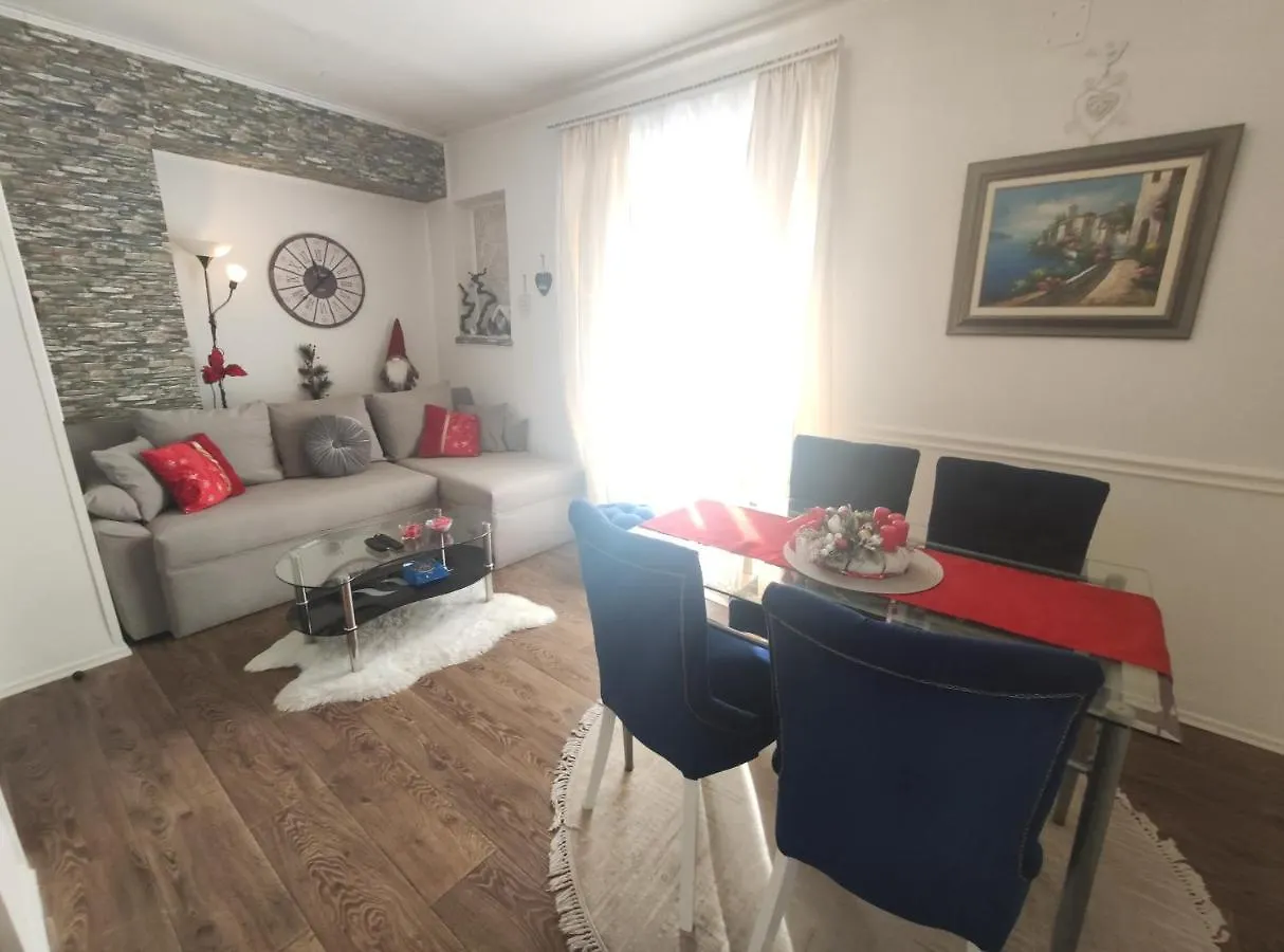 Apartment Helena سبليت