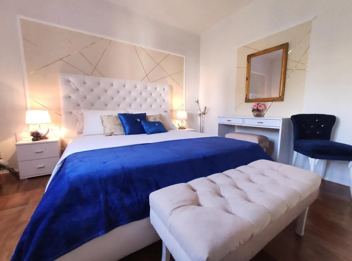 Apartment Helena سبليت